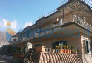 casa indipendente in vendita ad Edolo in zona Vico