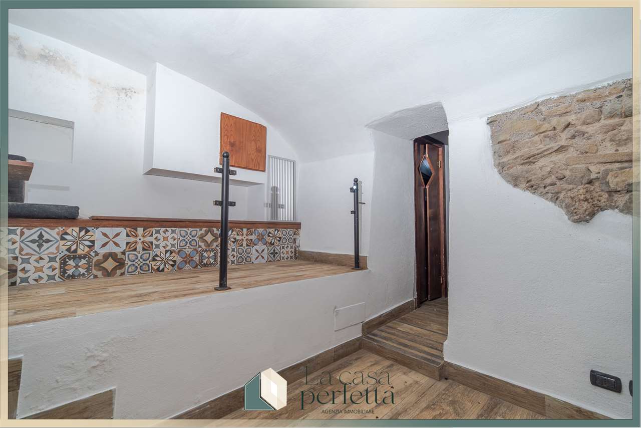 locale commerciale in vendita ad Edolo in zona Vico