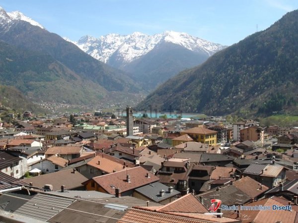 appartamento in vendita ad Edolo in zona Vico