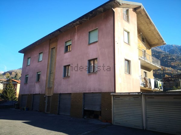 ufficio in vendita ad Edolo in zona Vico