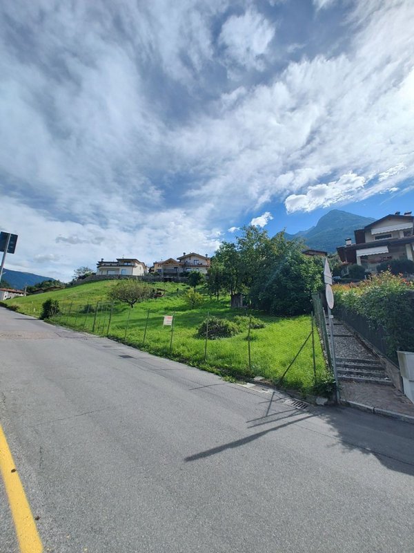 terreno edificabile in vendita ad Edolo in zona Mù