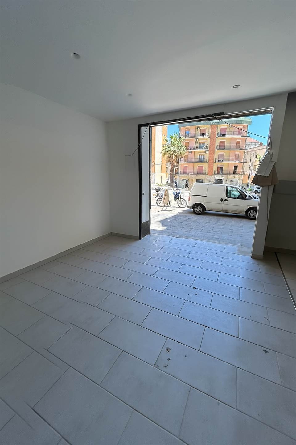 locale commerciale in vendita ad Edolo in zona Vico