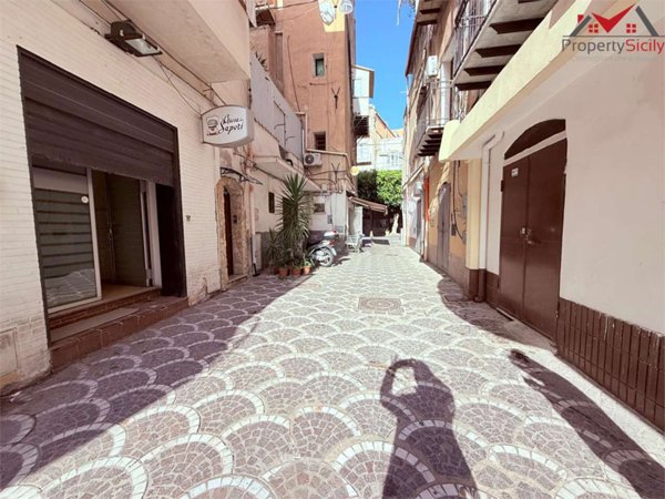 locale di sgombero in vendita ad Edolo in zona Vico