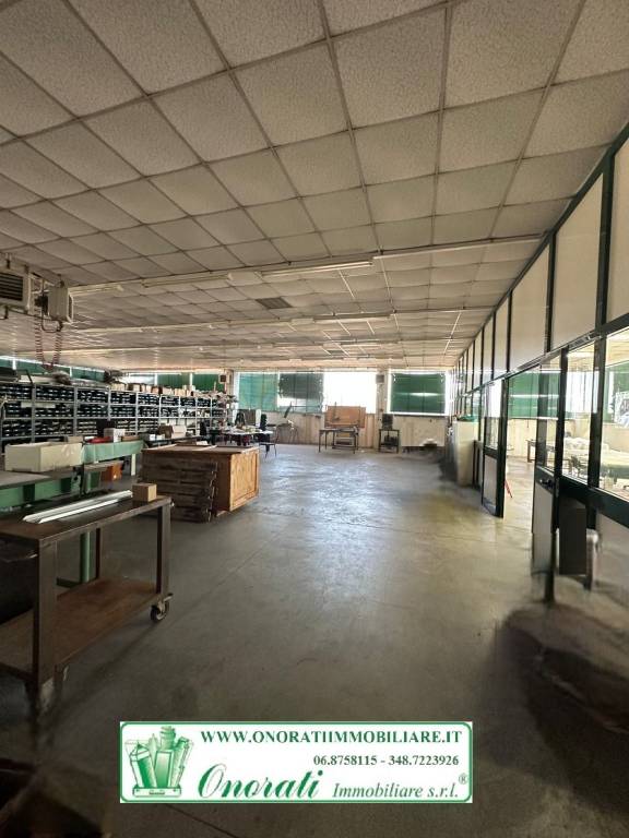 capannone in vendita ad Edolo in zona Vico