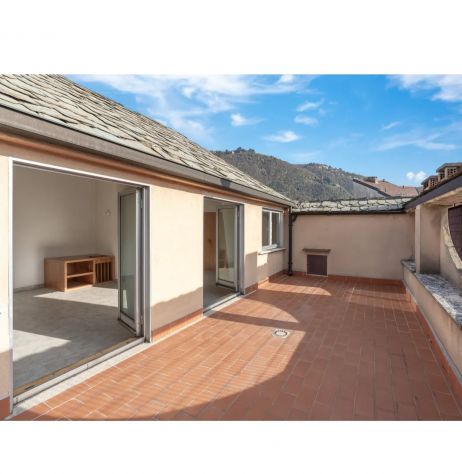 appartamento in vendita ad Edolo in zona Vico