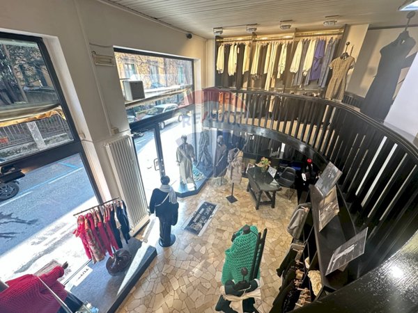 negozio in vendita ad Edolo in zona Vico