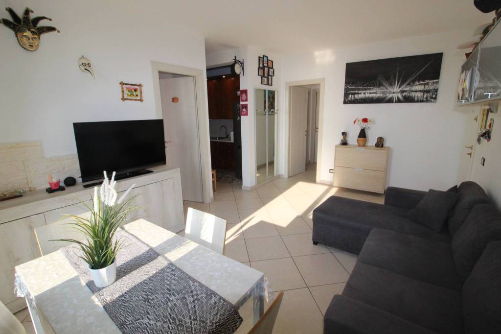 appartamento in vendita ad Edolo in zona Vico