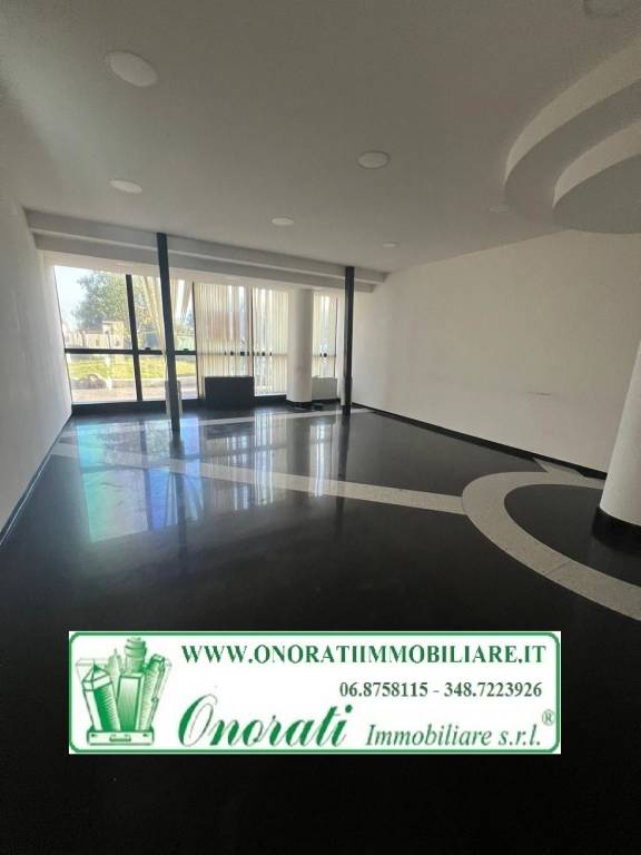 ufficio in vendita ad Edolo in zona Vico