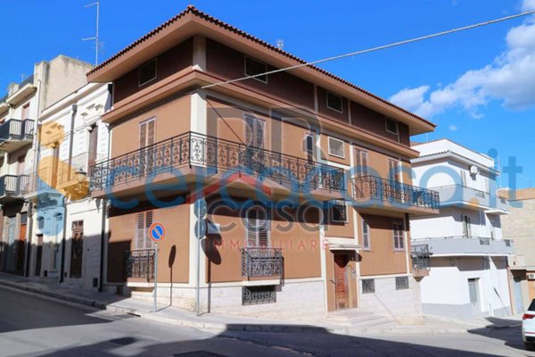 casa indipendente in vendita ad Edolo in zona Vico