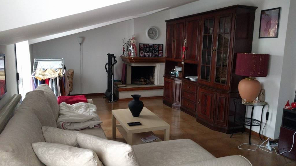 appartamento in vendita ad Edolo in zona Vico