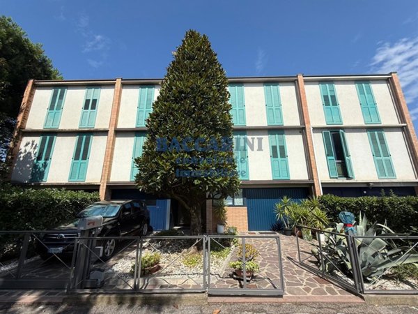 casa indipendente in vendita ad Edolo in zona Vico