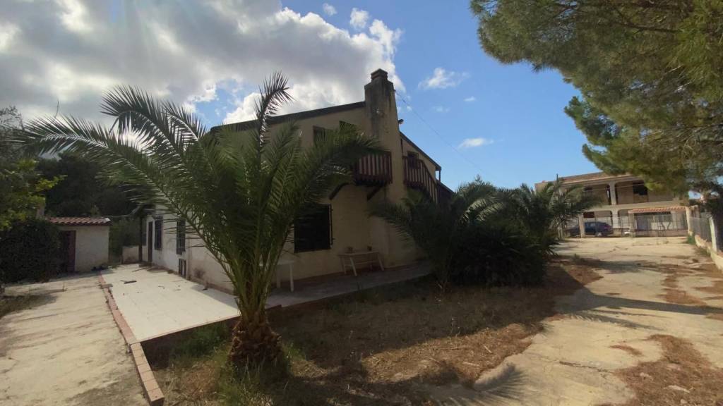 casa indipendente in vendita ad Edolo in zona Vico