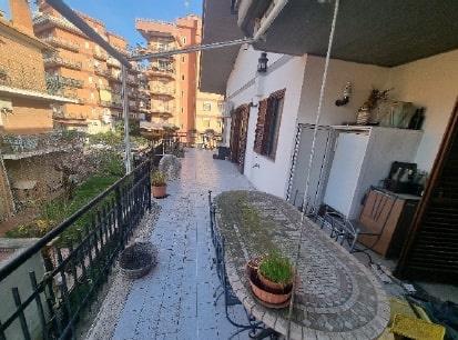 casa indipendente in vendita ad Edolo in zona Vico