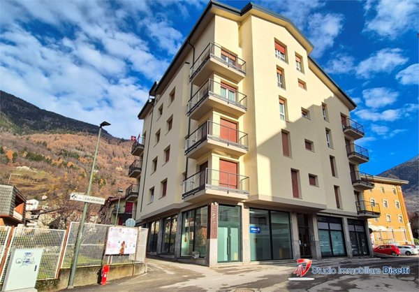 appartamento in vendita ad Edolo in zona Vico
