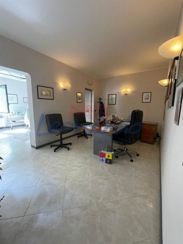 ufficio in vendita ad Edolo in zona Vico