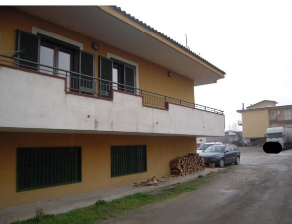 appartamento in vendita ad Edolo in zona Vico