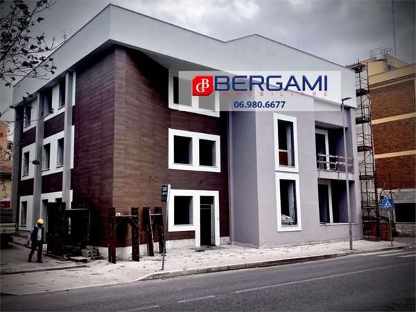 ufficio in vendita ad Edolo in zona Vico