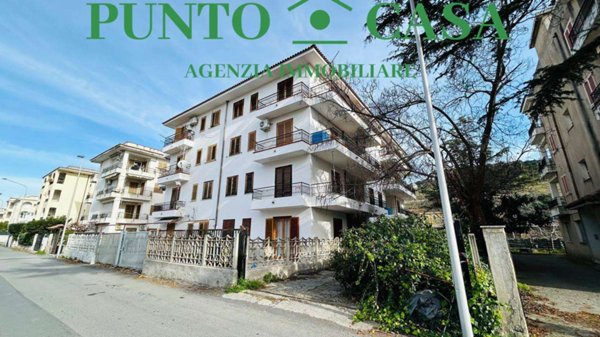 appartamento in vendita ad Edolo in zona Vico