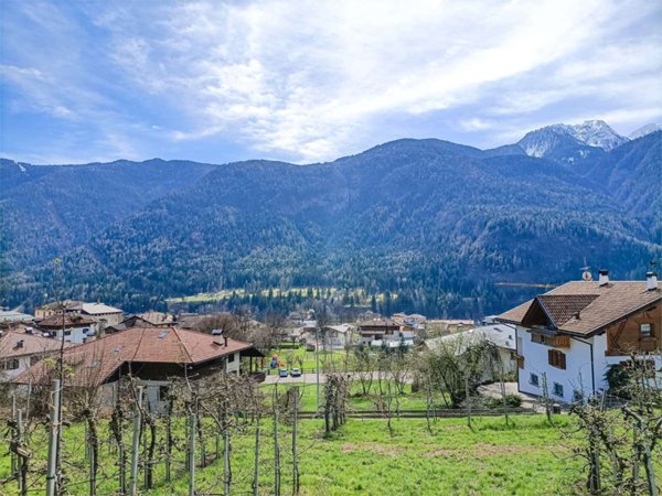 casa indipendente in vendita ad Edolo in zona Vico