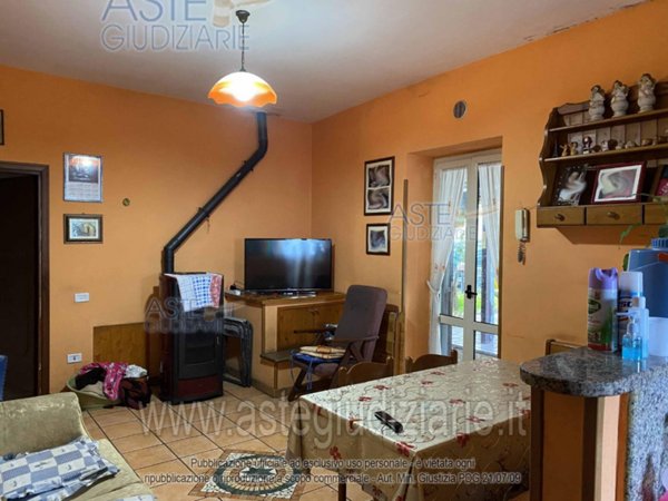 appartamento in vendita ad Edolo in zona Vico