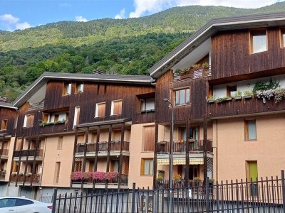 appartamento in vendita ad Edolo in zona Vico