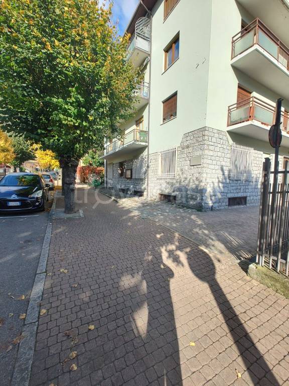 appartamento in vendita ad Edolo in zona Vico