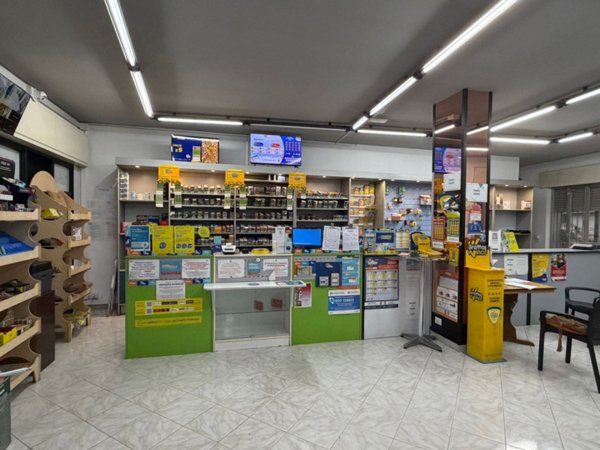 negozio in vendita ad Edolo in zona Vico