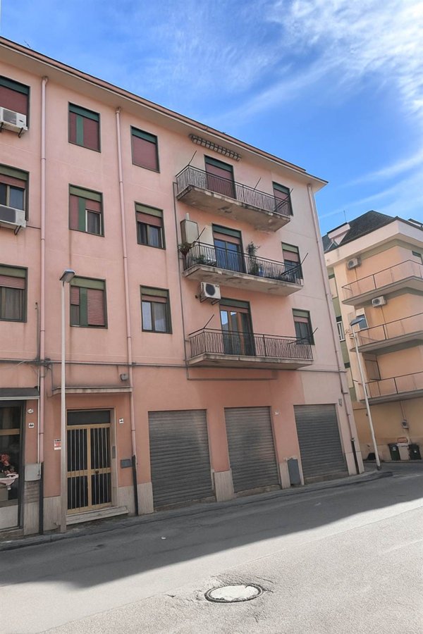 appartamento in vendita ad Edolo in zona Vico