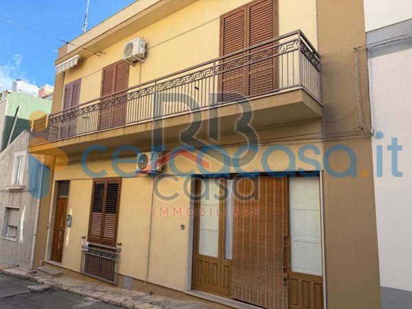 casa indipendente in vendita ad Edolo in zona Vico