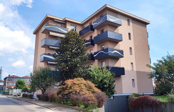 appartamento in vendita ad Edolo in zona Vico