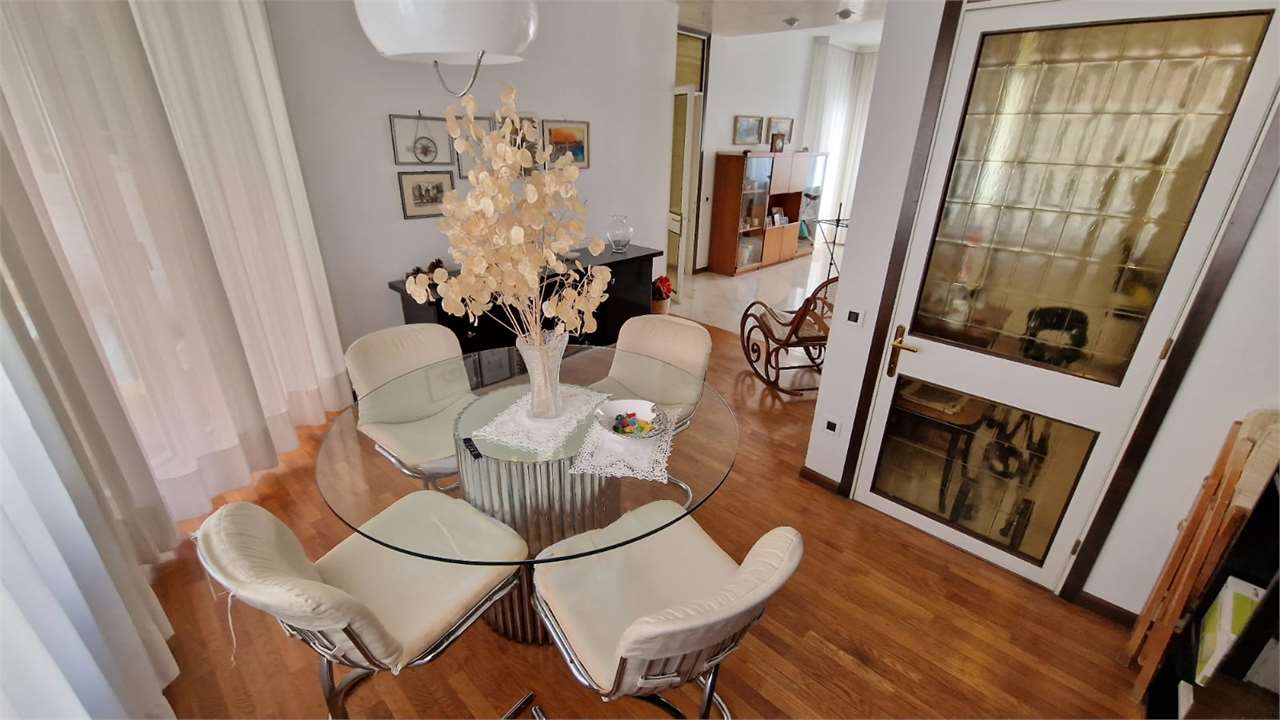 appartamento in vendita ad Edolo in zona Vico