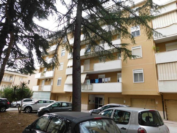 appartamento in vendita ad Edolo in zona Vico