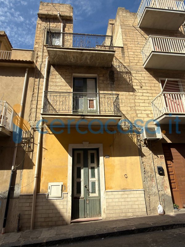 casa indipendente in vendita ad Edolo in zona Vico