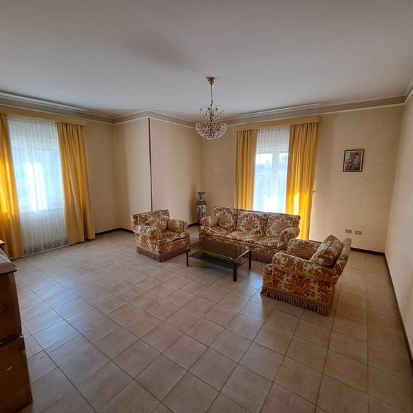 appartamento in vendita ad Edolo in zona Vico