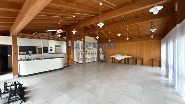 negozio in vendita ad Edolo in zona Vico