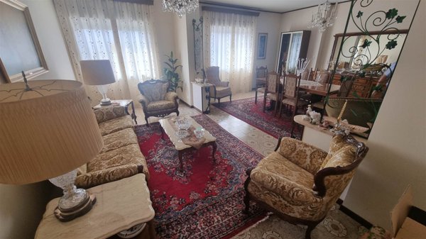 appartamento in vendita ad Edolo in zona Vico