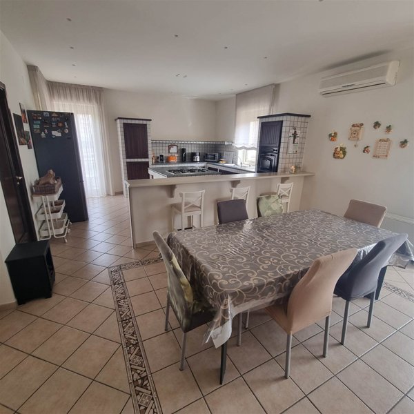 appartamento in vendita ad Edolo in zona Vico