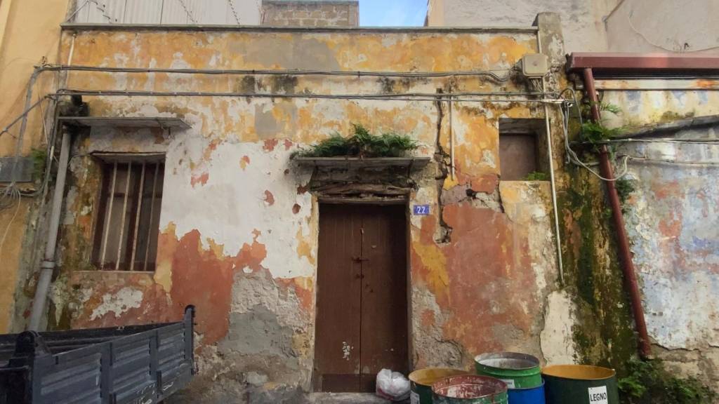 casa indipendente in vendita ad Edolo in zona Vico