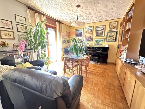 appartamento in vendita ad Edolo in zona Vico