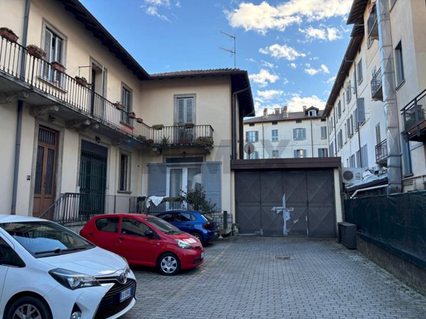 casa semindipendente in vendita ad Edolo in zona Vico