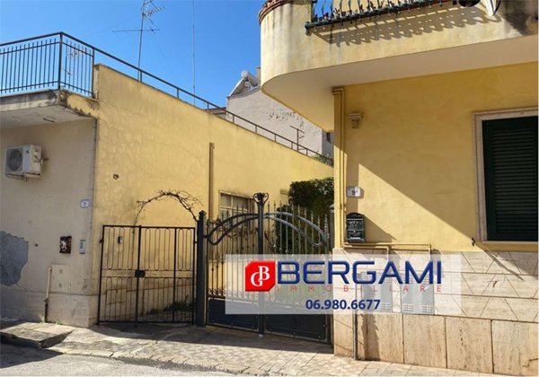 appartamento in vendita ad Edolo in zona Vico