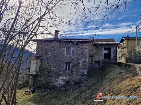 casa indipendente in vendita ad Edolo in zona Vico