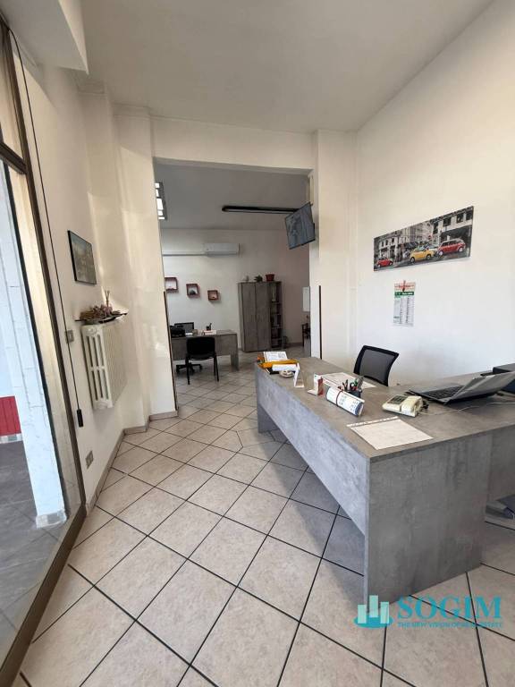 locale commerciale in vendita ad Edolo in zona Vico