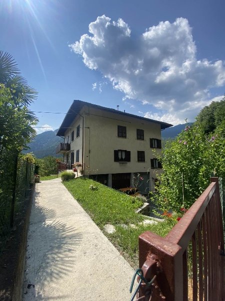 mansarda in vendita ad Edolo in zona Vico