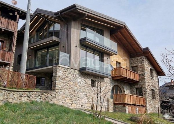casa indipendente in vendita ad Edolo