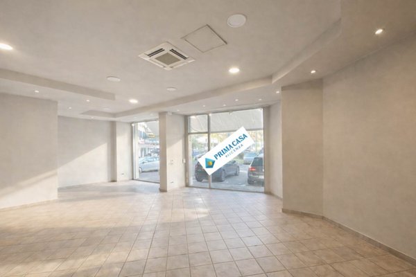 negozio in vendita ad Edolo in zona Vico