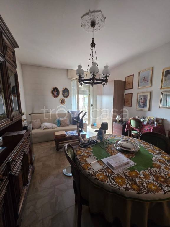 appartamento in vendita ad Edolo in zona Vico