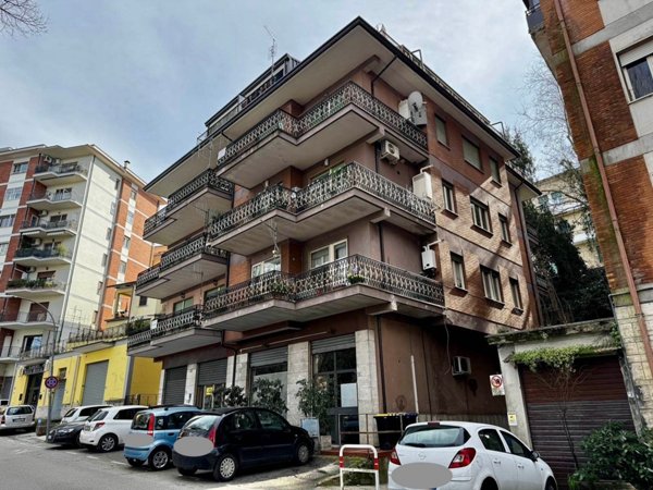 appartamento in vendita ad Edolo in zona Vico
