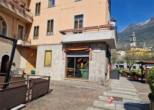 negozio in vendita ad Edolo in zona Vico