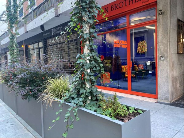 negozio in vendita ad Edolo in zona Vico